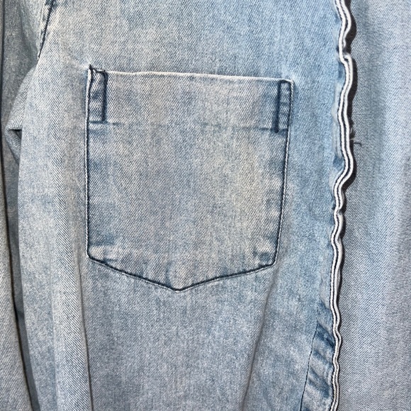 Denim button up - Picture 5 of 8